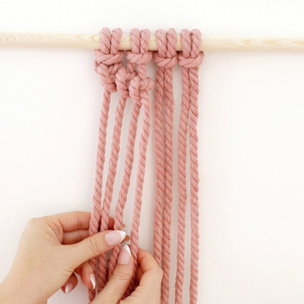 Double Half-Hitch Knot macrame