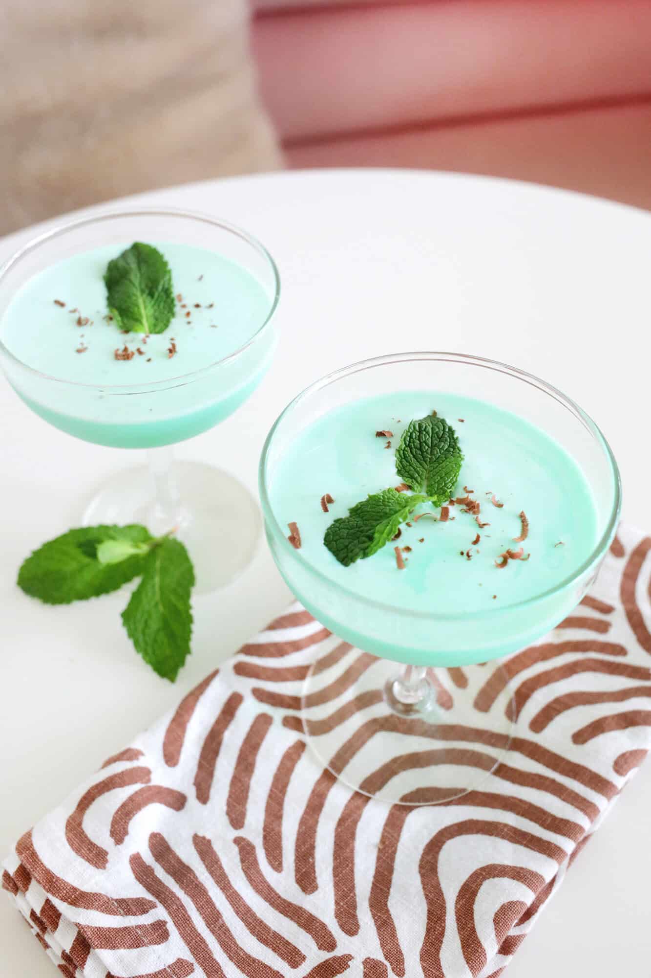 grasshopper cocktail drink