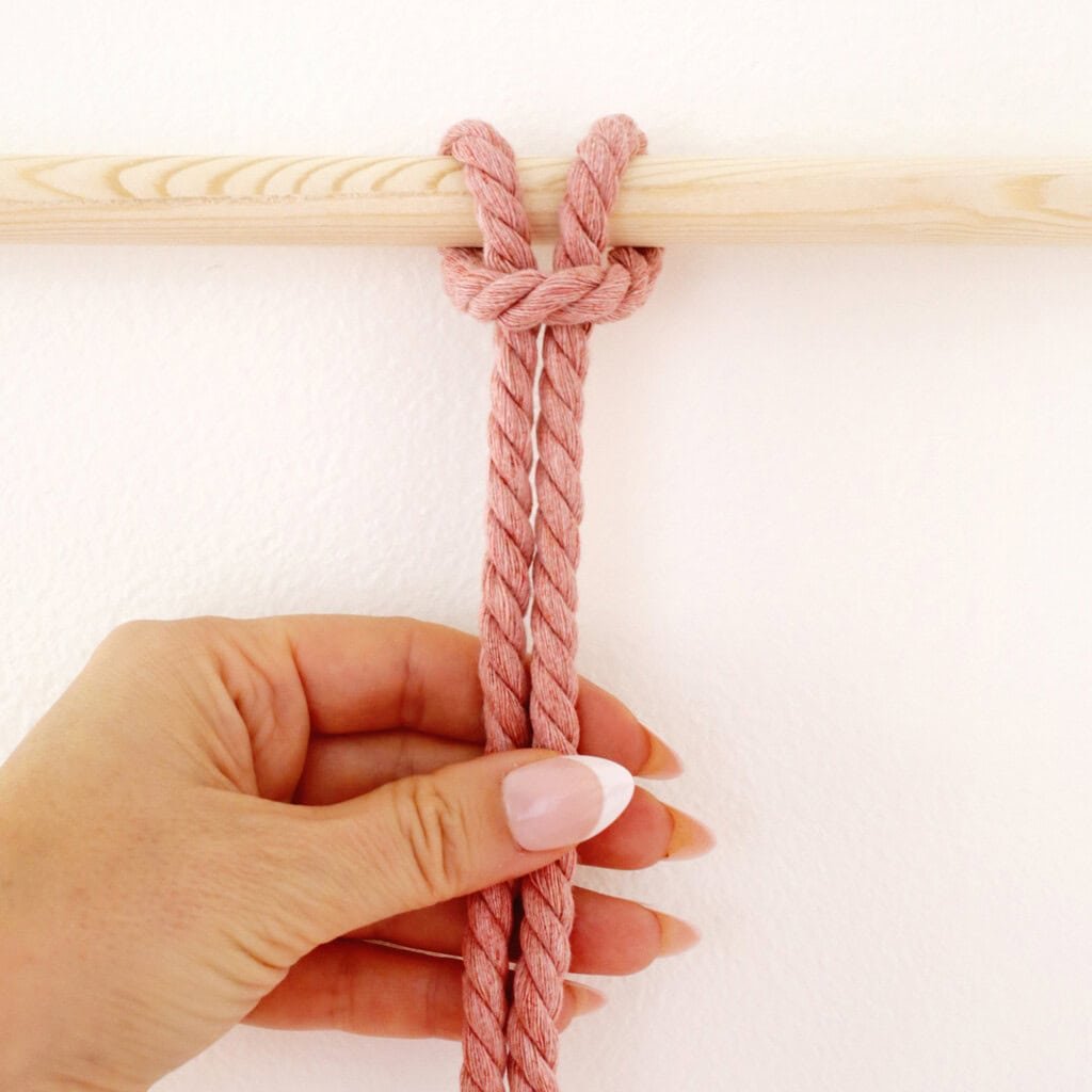 macrame lark knot