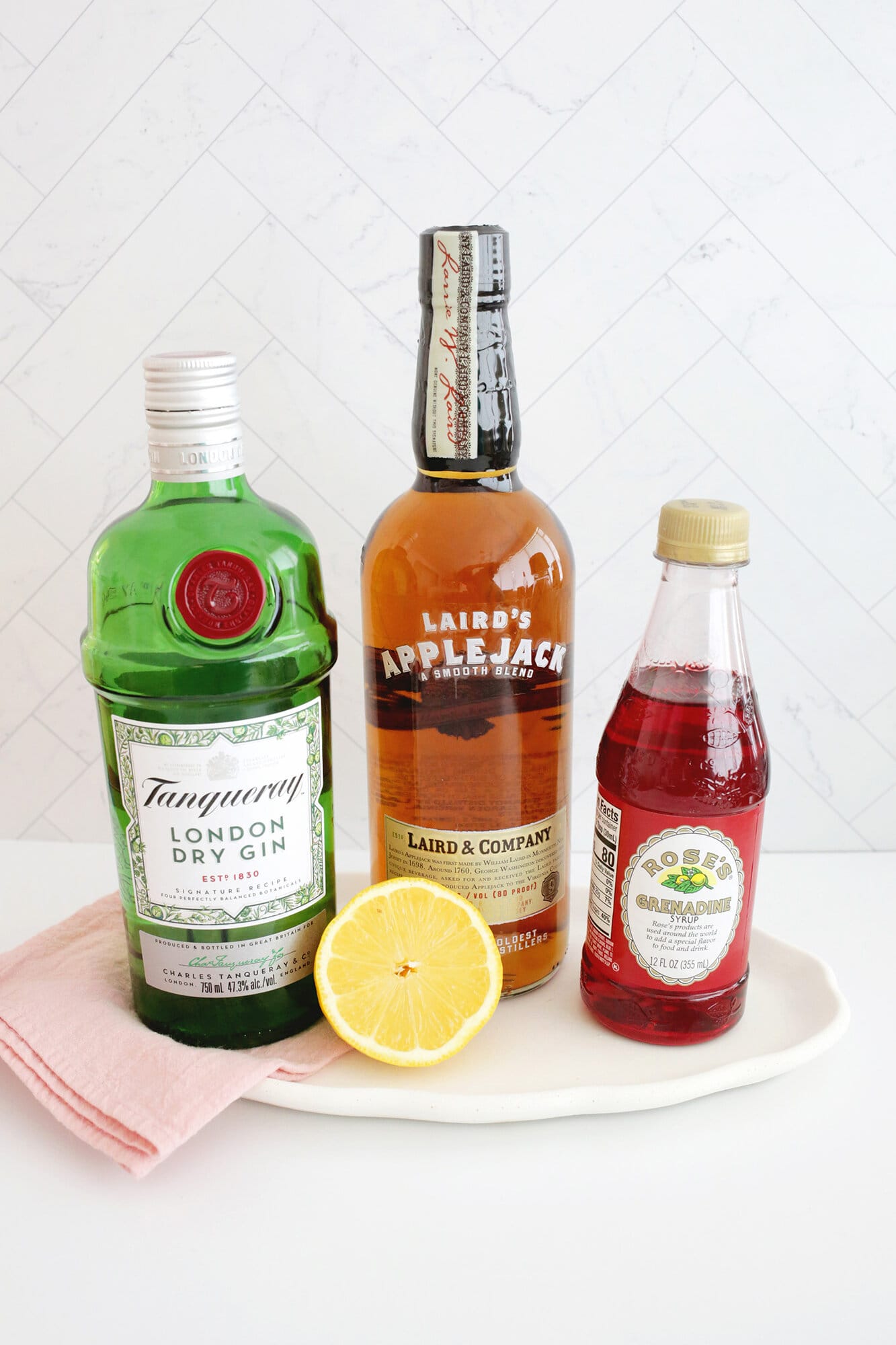 pink lady cocktail ingredients